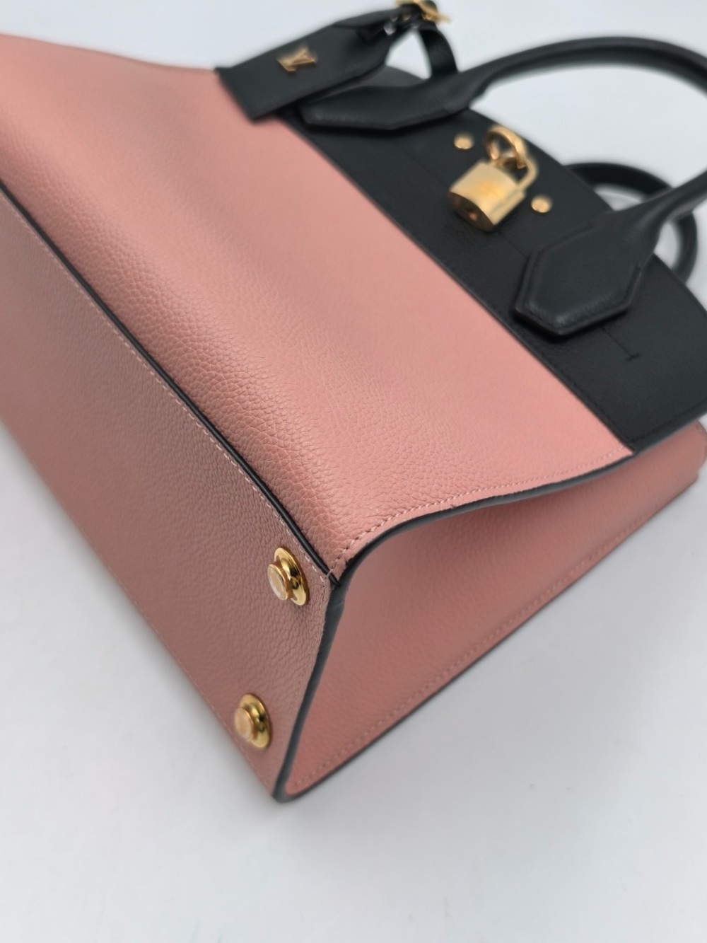 Louis Vuitton City Steamer MM Black and Dusty Pink Two-Tone Leather Satchel - Picture 9 of 14